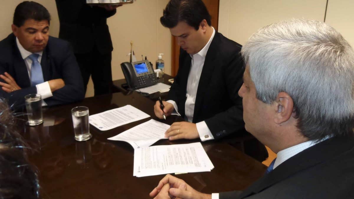 Produtores assinam termo de cooperação para testes de aumento da mistura de biodiesel