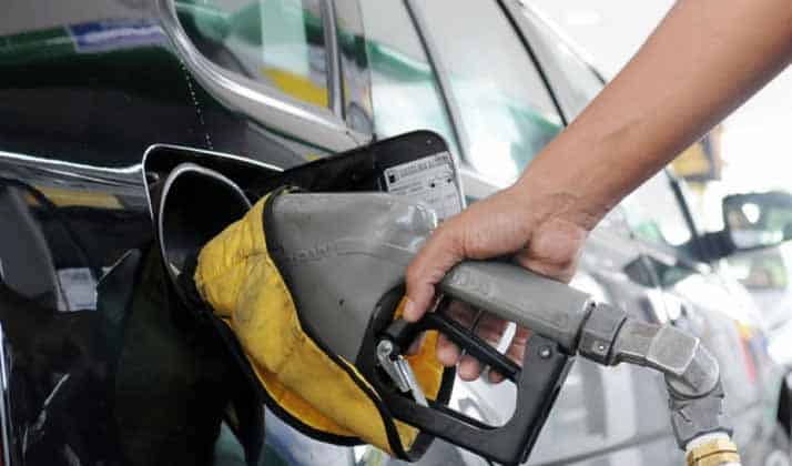 Veículos e motos terão emissões de poluentes reduzidas em 2014