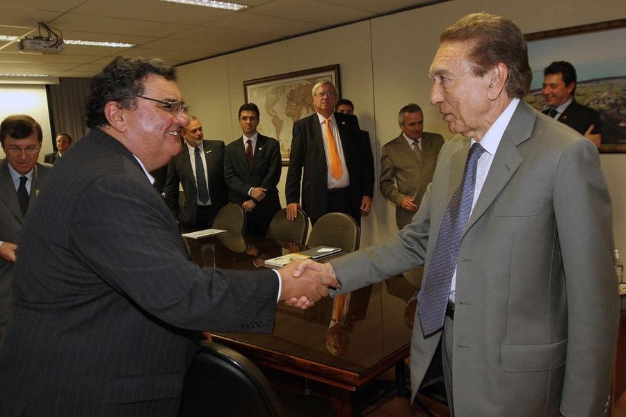 Presidente do Conselho Superior da Ubrabio, Juan Diego Ferrés, e o ministro de Minas e Energia, Edison Lobão.