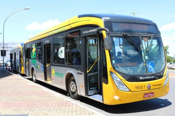 ônibus B20 em Brasília