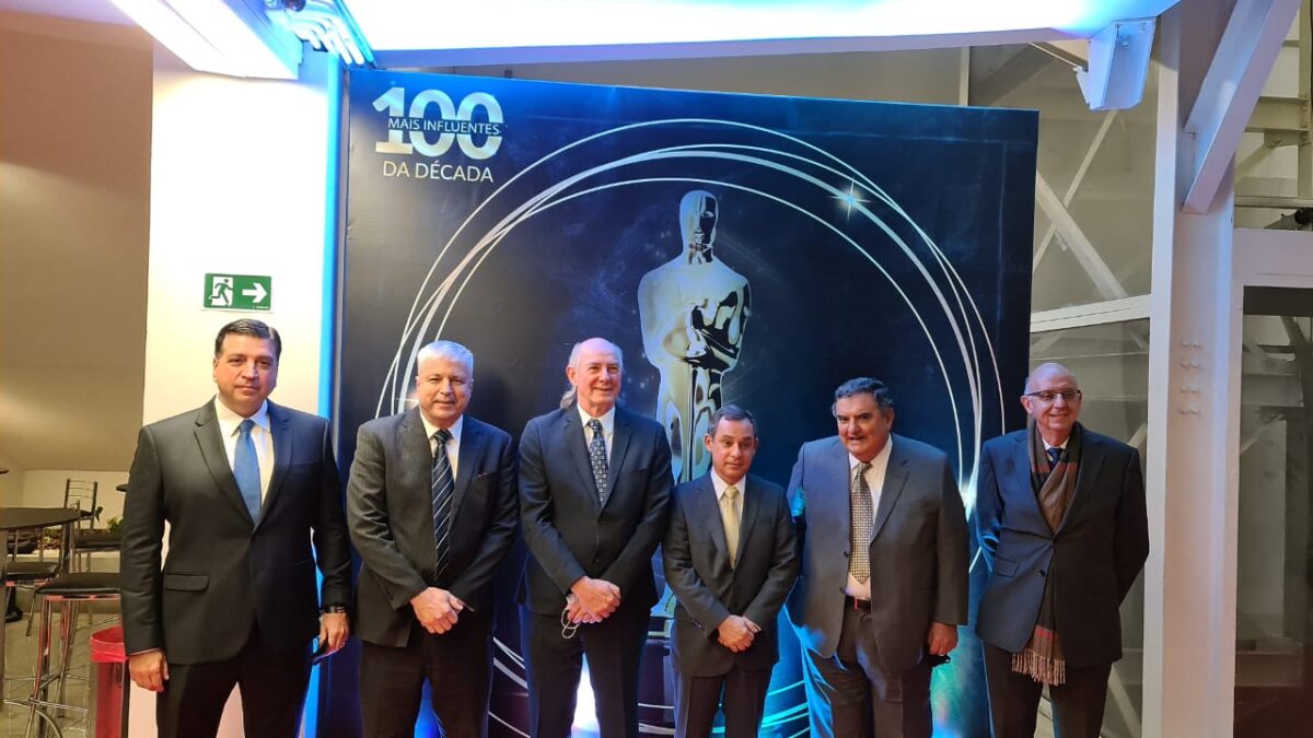 Clipping 1ª edição: Dirigentes da Ubrabio recebem prêmio dos “100 Mais Influentes da Energia da Década”