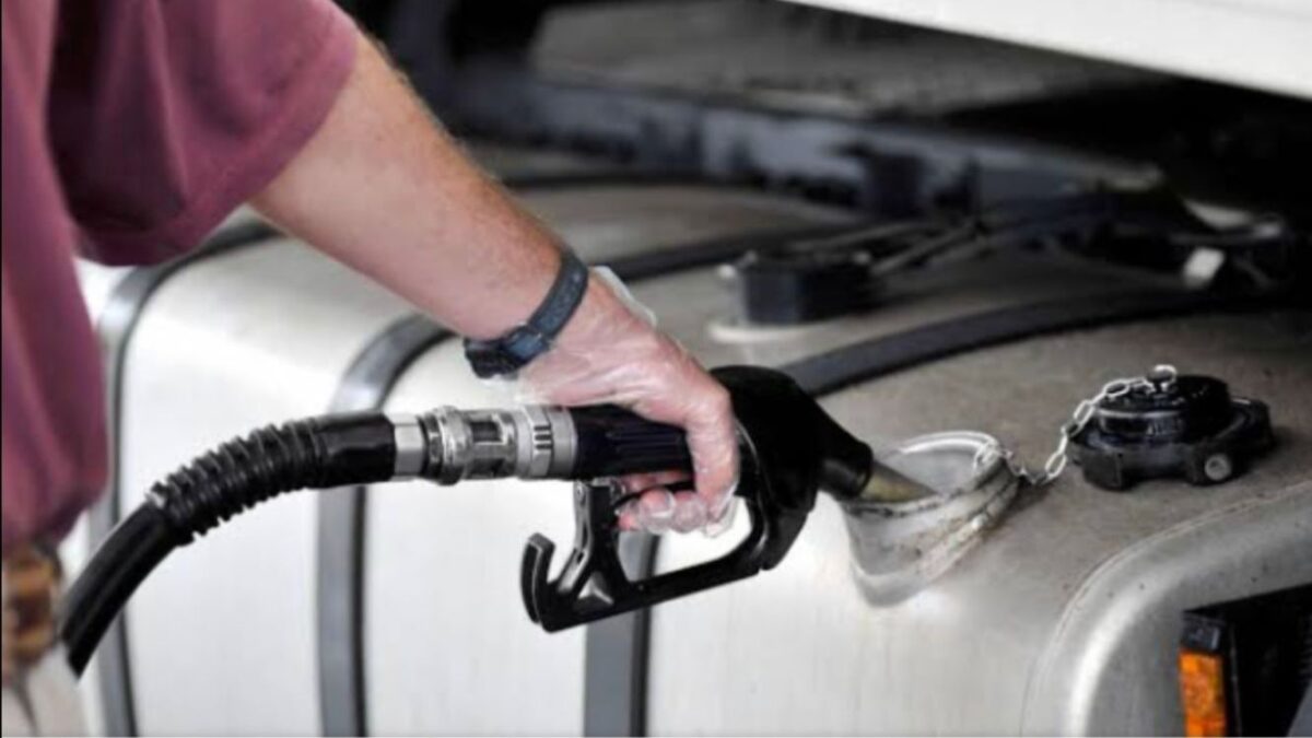 📰 Clipping 1ª Edição: Impostos sobre diesel e gás de cozinha têm alta a partir desta 2ª