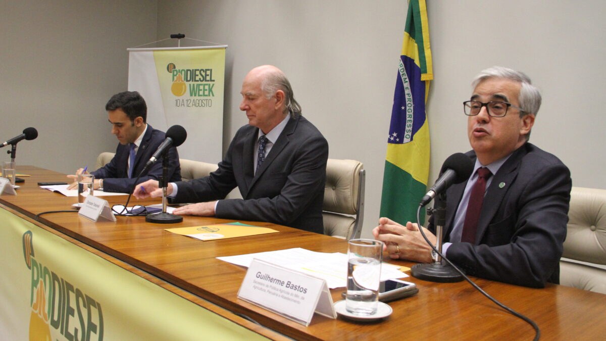 Guilherme Bastos defende retomada do cronograma de mistura do biodiesel ao diesel