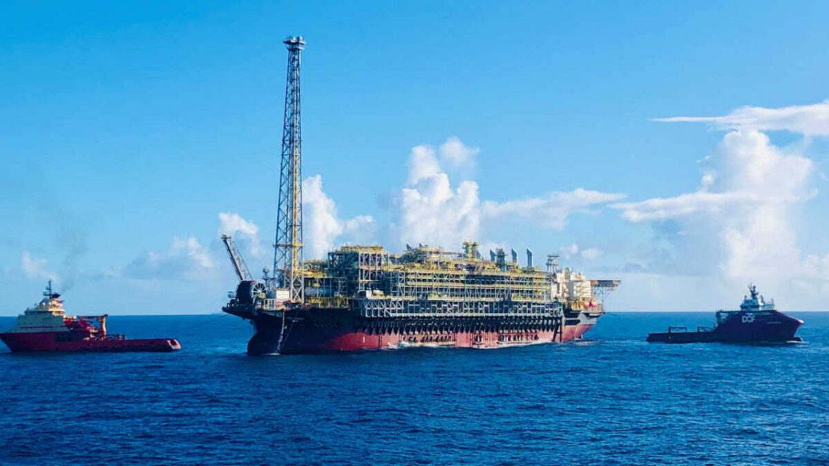 Clipping 2ª Edição: Petrobras terá unidade dedicada à produção de BioQAV e diesel 100% renovável