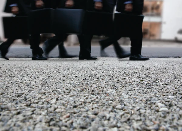 Resinas de fonte renovável para pisos drenantes ajudam a prevenir alagamentos